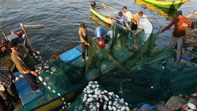 عودة 98 صيادًا يمنيًا بعد احتجازهم عدة أشهر في أريتريا