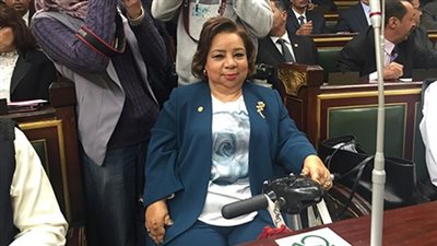 شاهد.. نائبة: البرلمان يسن تشريعات 