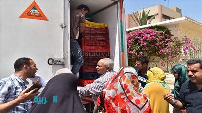 وصول 7 سيارات محملة بالمواد الغذائية المدعمة بالفيوم