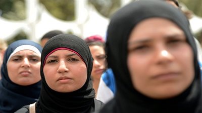 شاهد.. صحفي يهاجم الحجاب: 