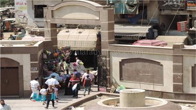 بالصور.. جولة مدير شرطة النقل بمحطات مترو الأنفاق