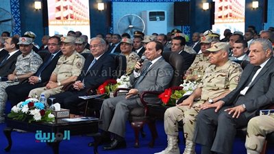 السيسي لسكان العشوائيات: لن نترككم وسنفي بوعدنا