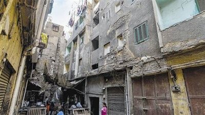 إخلاء عقار بالجمالية بعد سقوط جزء منه