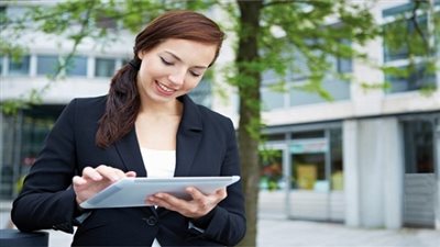 الإفراط في استخدام وسائل التواصل يصيبك باضطرابات الطعام