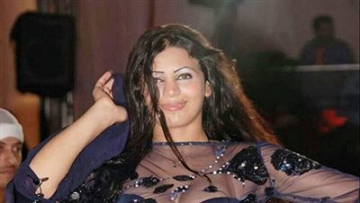 نقل الراقصة شمس للمستشفى بعد تعرضها لهبوط في الدورة الدموية