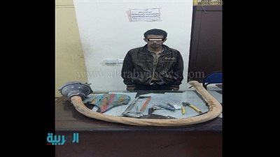 ضبط عاطل سرق مهمات مصلحية من 