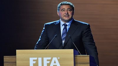 فضائح الفيفا.. استقالة رئيس لجنة الاستماع بسبب 