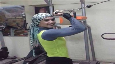 شاهد.. يارجال العالم اتحدوا.. خلود عصام المرأة الحديدية بتجر 