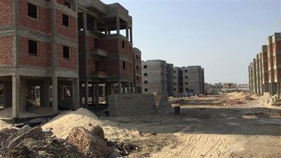 تشغيل محال تجارية ووحدة صحية لـ