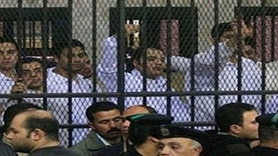 تأجيل محاكمة 4 متهمين بـ