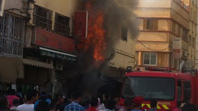 نشوب حريق بمخزن أحذية في باب الشعرية 