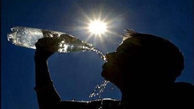 خبير: لا يوجد قانون بأحقية المواطنين في إجازة بسبب الطقس