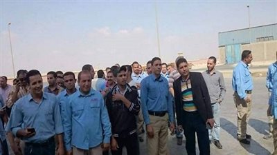 اشتباكات بالأيدي بين عمال 