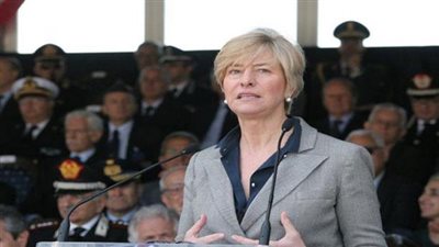 وزيرة الدفاع الإيطالية: حكومة الوفاق الليبية لا تزال هشة للغاية