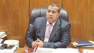 رئيس هيئة الطرق: الالتزام بالمواصفات القياسية يمنع حدوث الهبوط الأرضي