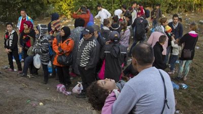 اليونان تعتقل 57 مهاجرًا على الحدود البرية مع تركيا