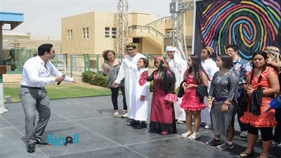 بالصور.. جامعة مصر للعلوم تكرم عمرو الليثي ومدحت صالح 