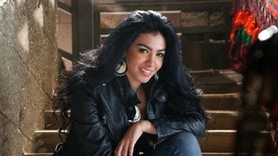 ميرهان حسين تروج لـ