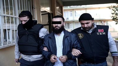 قوات الأمن التركية تعتقل 