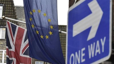 وزير بريطاني: الخروج من الاتحاد الأوروبي يؤثر سلبًا على التجارة