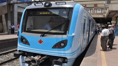 تفريغ كاميرات المراقبة لتحديد هوية المتهم بتفجير 