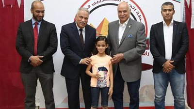 بالصور.. تكريم 54 من النماذج المشرفة من أبناء العمالة المصرية بالدوحة