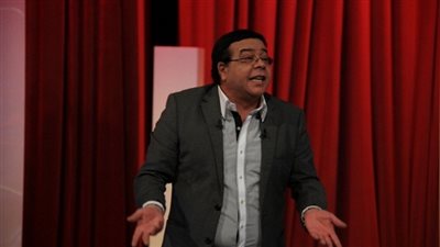 بالفيديو.. كاتب صحفي: أحمد آدم خانه التعبير عن مأساة سوريا