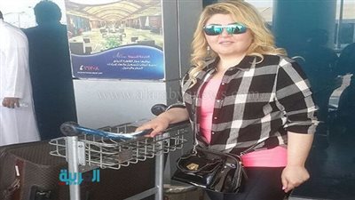 مها أحمد تغادر مطار القاهرة إلى دبي
