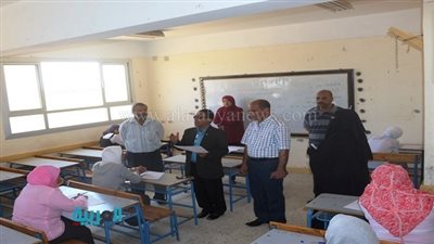 بالصور.. محافظ السويس يتفقد امتحانات الشهادة الإعدادية