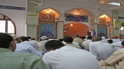 خطباء وأئمة المساجد ينعون في خطبة الجمعة ضحايا الطائرة المنكوبة 