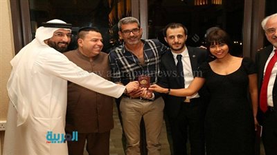 شيرين ترفع شعار 