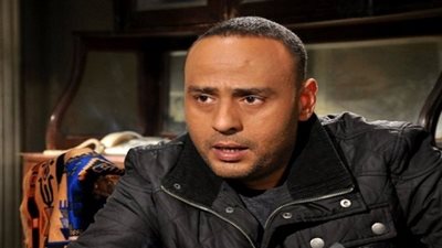 شاهد.. محمود عبد المغني يشكر فريق