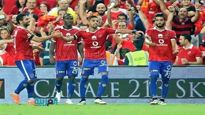بعثة الأهلي تعود للقاهرة بعد الفوز على روما