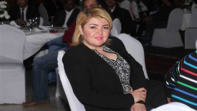 مها أحمد تنشر صورة من مطار 