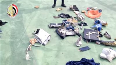 المتحدث العسكري ينشر فيديو جديد لحطام ومتعلقات الطائرة المنكوبة 