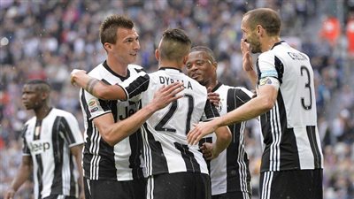 بالفيديو.. اليوفنتوس يتوج بكأس إيطاليا على حساب الميلان