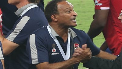 أسامة عرابي: نرفض نغمة حسم الأهلي للقب الدوري