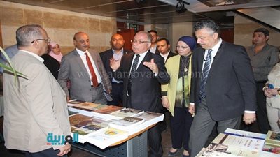 وزير الثقافة يتفقد أعمال الترميم بدار الكتب في باب الخلق