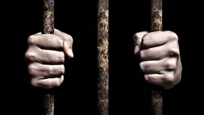 الحبس الاحتياطي الممتد مصير مجهول وواقع مظلم.. قانونيون: 