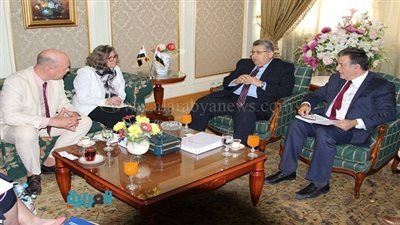 وزير التعليم العالي يتابع تنفيذ 