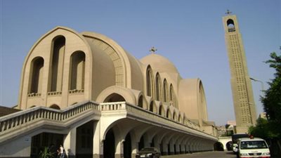 بدء قداس تأبين ضحايا الطائرة المنكوبة في الكاتدرائية