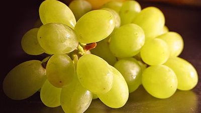 العنب الأصفر يتراجع 3 جنيهات بـ