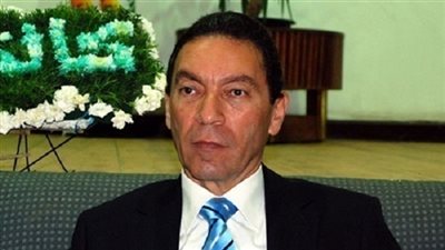 طبيب جلدية: 