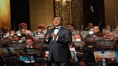بالصور.. محمد عبده يتألق في حفله بدار الأوبرا بحضور نجوم الفن 