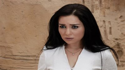 مي عزالدين: لست رومانسية في 