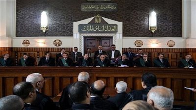 بدء محاكمة 26 متهمًا في 
