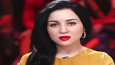 مي عزالدين لطفلة أحد المعجبين: 