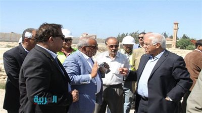 بالصور.. وزير النقل يتفقد مشروعات الطرق في غرب الإسكندرية