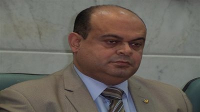 محافظ مطروح يناقش استعدادات شركة مياه الشرب للموسم السياحي