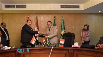 توقيع اتفاقية لتطوير منطقتي الصيفية وقحافة الجديدة بالفيوم